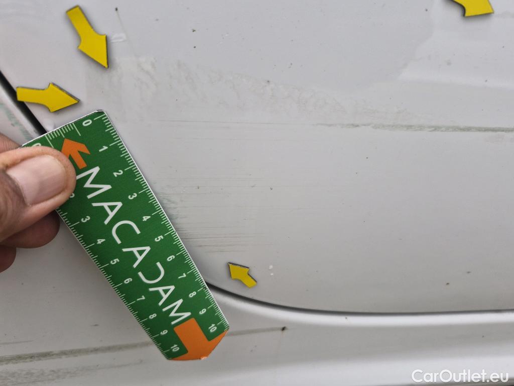  Opel  Corsa  F e Edition Business 50kWh BVA #36