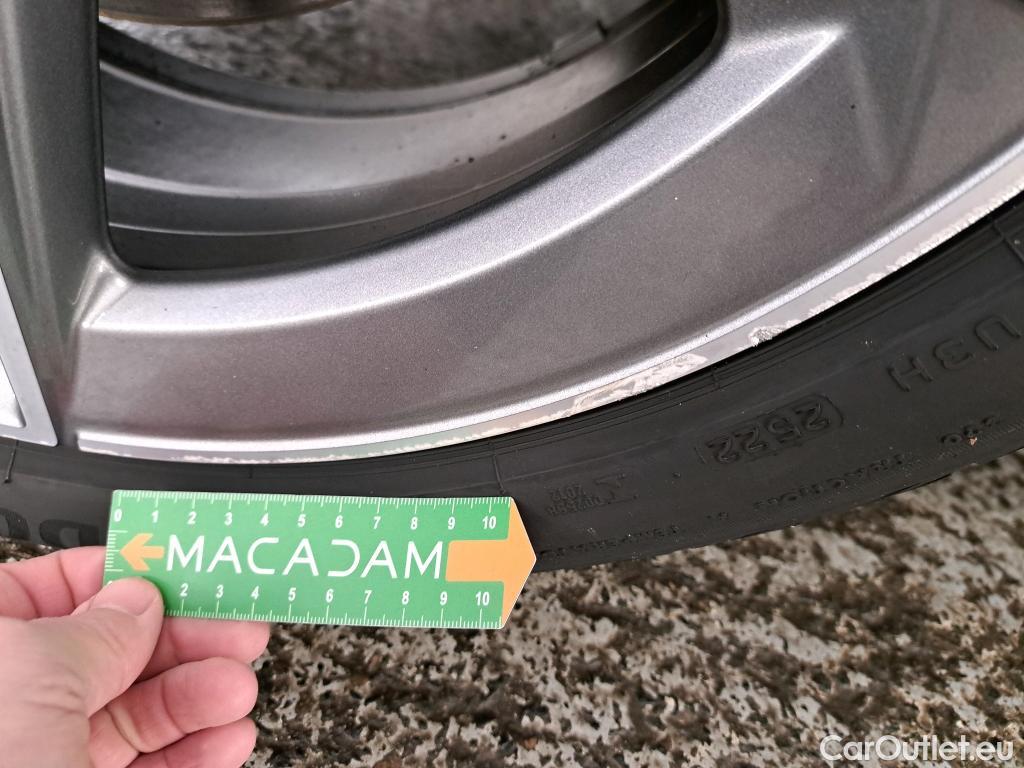  Mercedes  A-Klasse MERCEDES-BENZ Classe A Compact / 2018 / 5P / Berline A 250 e AMG Line 8G-DCT #3