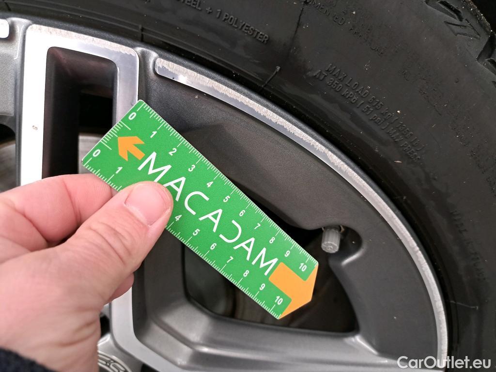  Mercedes  A-Klasse MERCEDES-BENZ Classe A Compact / 2018 / 5P / Berline A 250 e AMG Line 8G-DCT #2