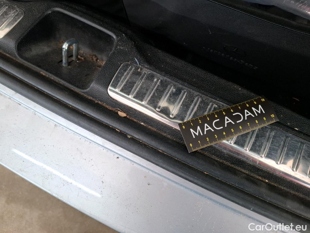  Mercedes  G-Klasee MERCEDES-BENZ GLC / 2019 / 5P / SUV 2.0 GLC 300 DE AMG LINE 4MATIC #4