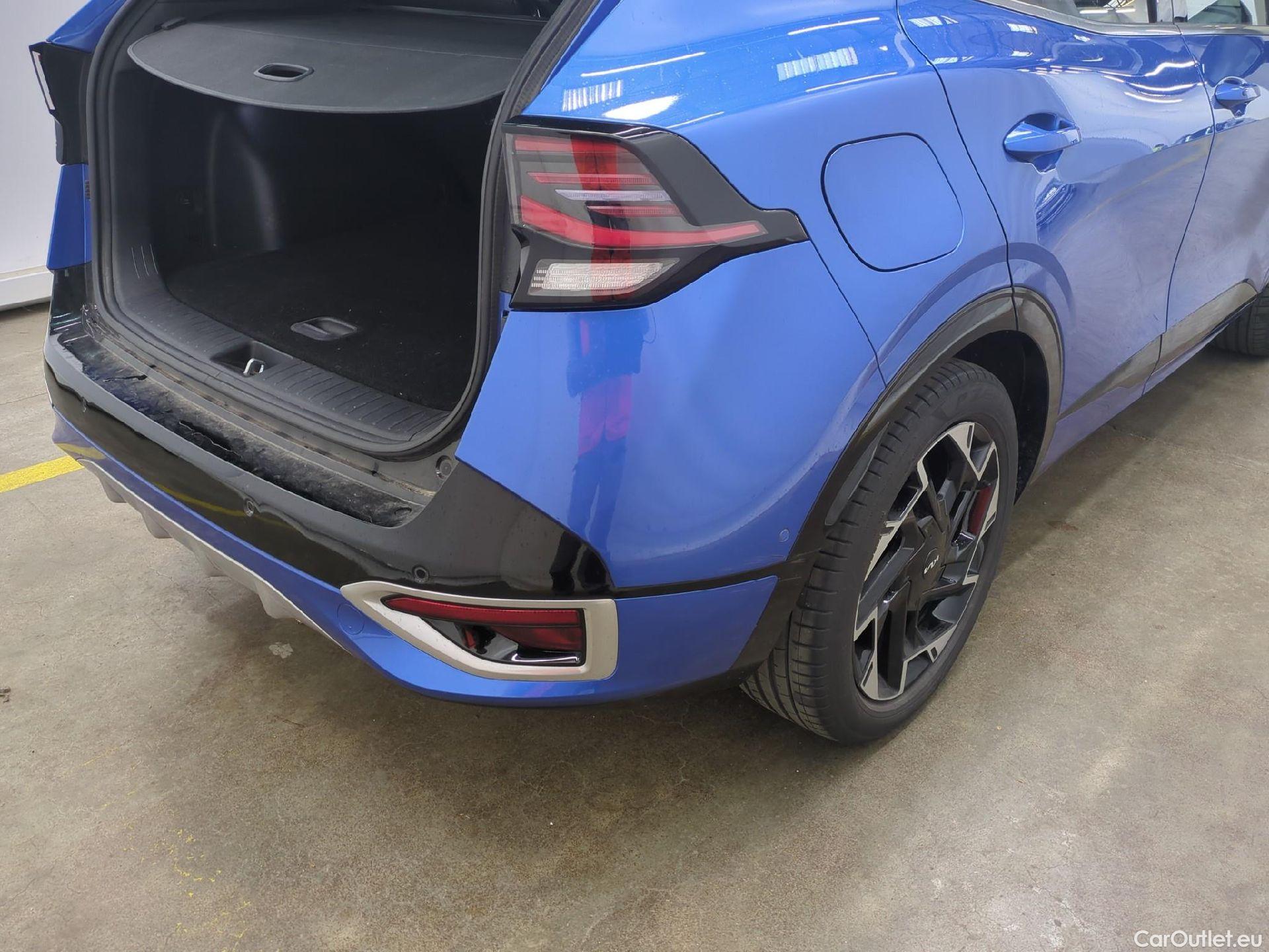  KIA  Sportage KIA  / 2021 / 5P / SUV 1.6 T-GDI 265 PHEV AUTO 4WD GT-L PREM BU #26