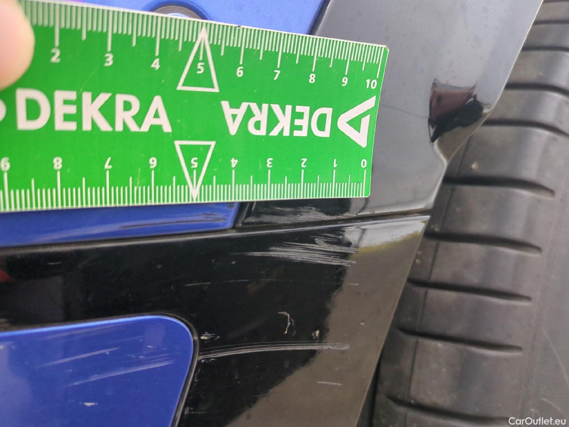  KIA  Sportage KIA  / 2021 / 5P / SUV 1.6 T-GDI 265 PHEV AUTO 4WD GT-L PREM BU #28