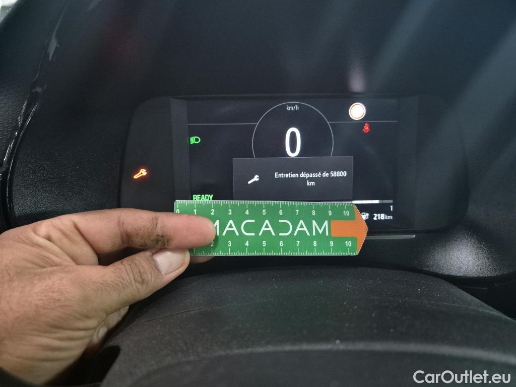  Opel  Corsa  F e Edition Business 50kWh BVA #24