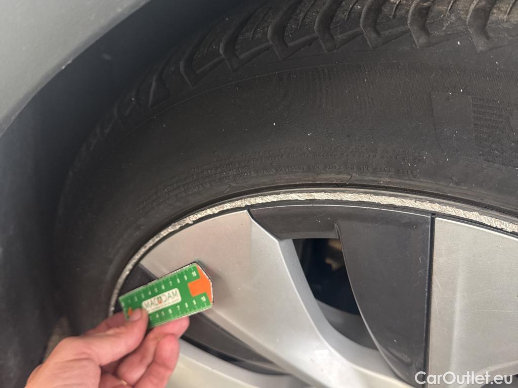  Tesla  Model Y TESLA  / 2020 / 5P / SUV Grand Autonomie Dual Motor AWD #24