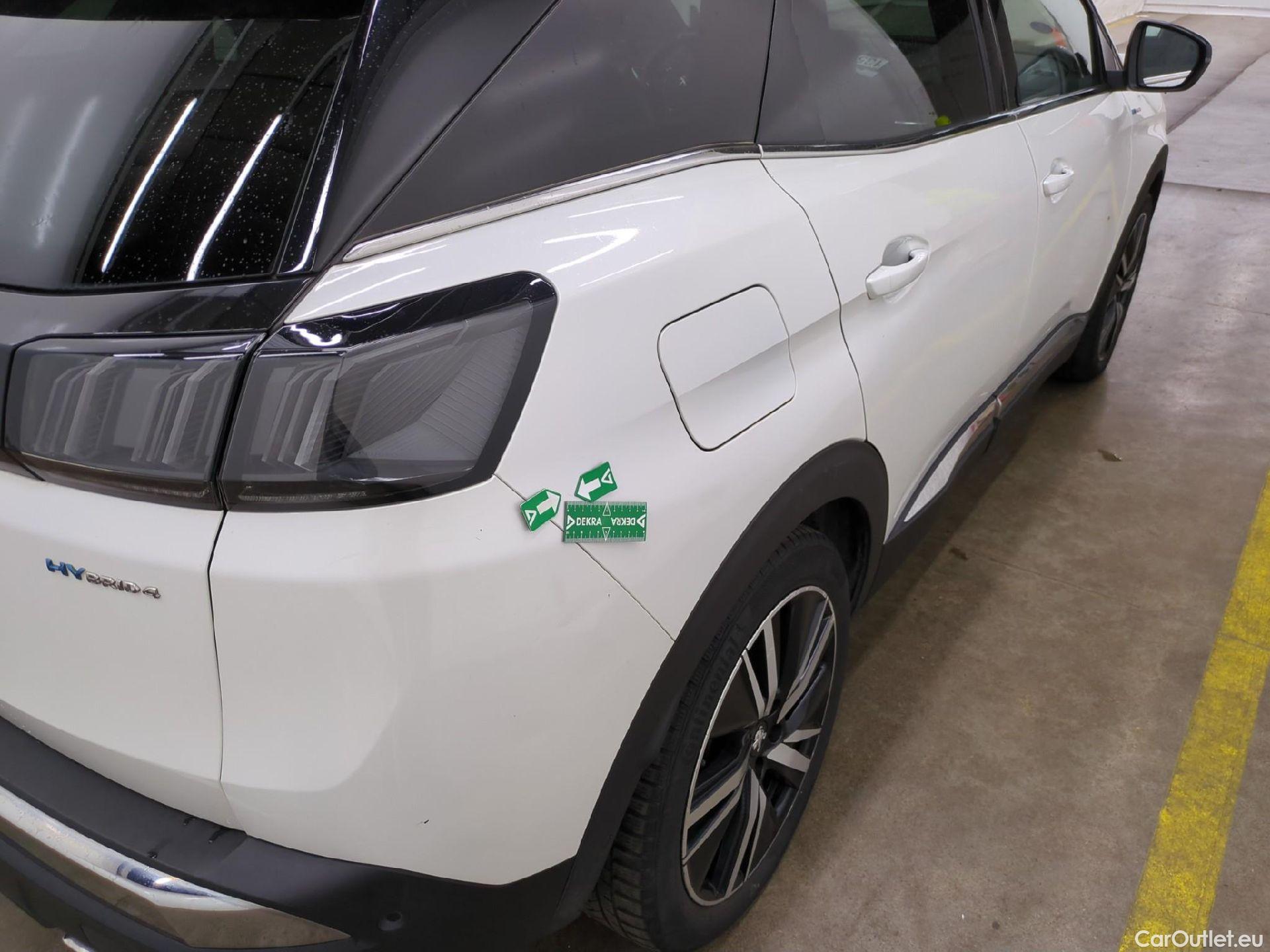  Peugeot  3008 PEUGEOT  / 2020 / 5P / SUV 1.6 HYBRID4 300 E-EAT8 GT Pack #37