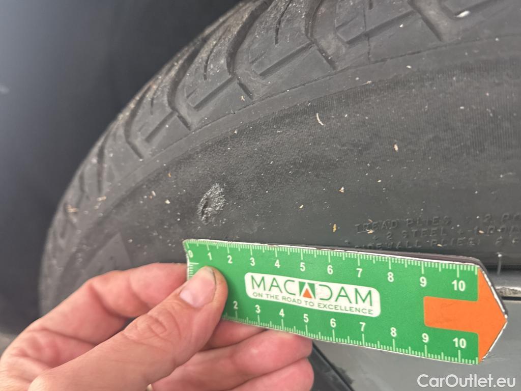  Tesla  Model Y TESLA  / 2020 / 5P / SUV Grand Autonomie Dual Motor AWD #8