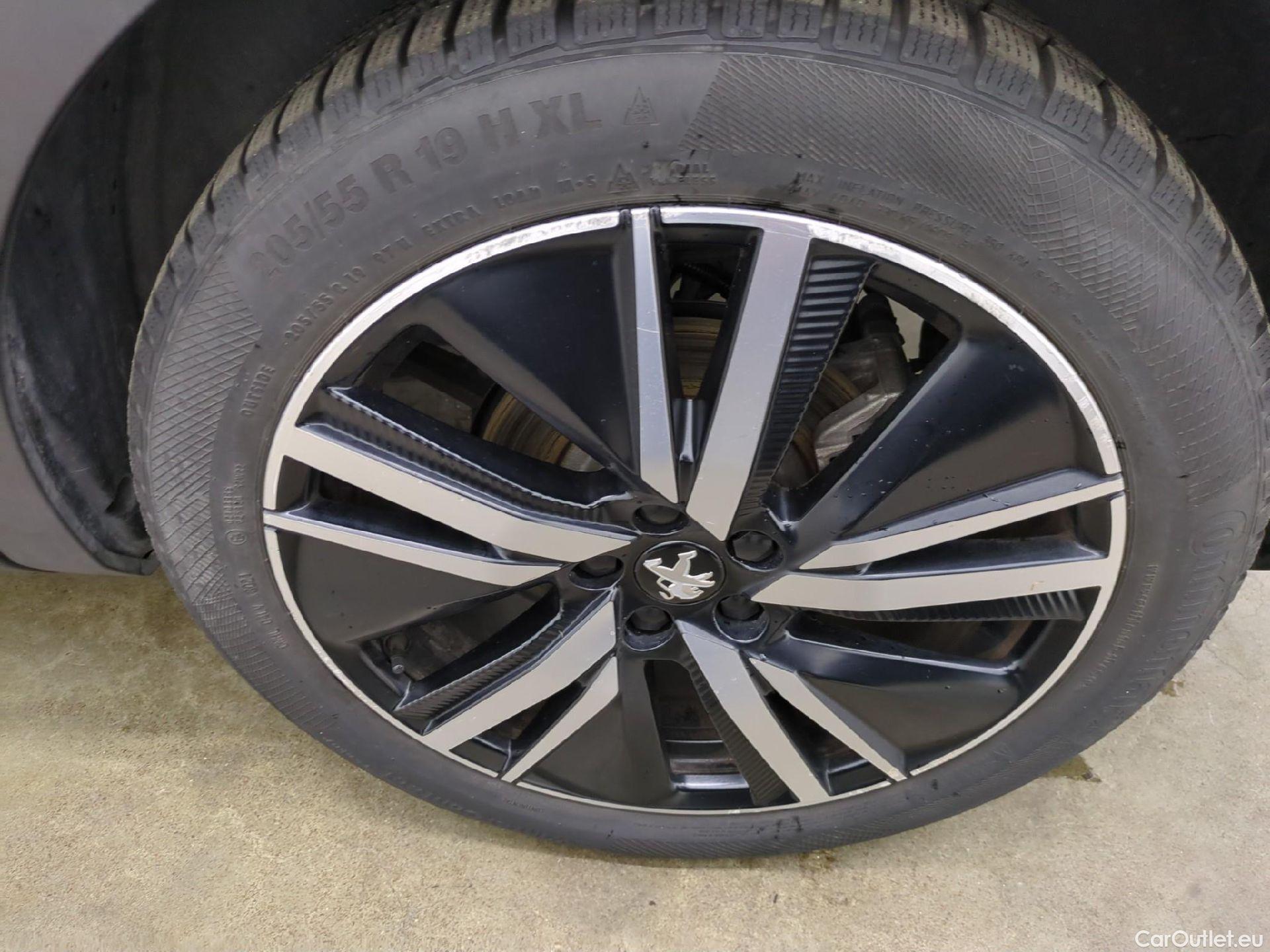  Peugeot  3008 PEUGEOT  / 2020 / 5P / SUV 1.6 HYBRID4 300 E-EAT8 GT Pack #20