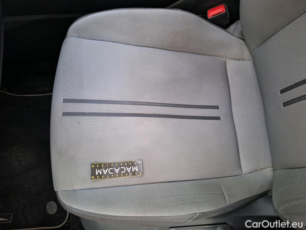  Seat  Leon SEAT  Sportstourer / 2020 / 5P / Break 1.0 eTSI 110 DSG S&S Style Business #48