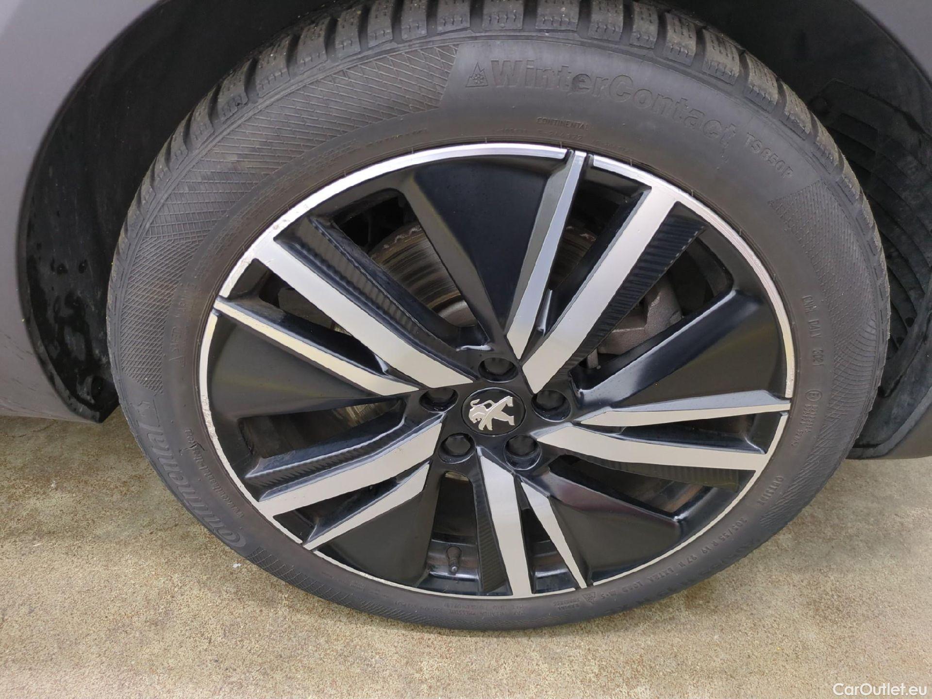  Peugeot  3008 PEUGEOT  / 2020 / 5P / SUV 1.6 HYBRID4 300 E-EAT8 GT Pack #5