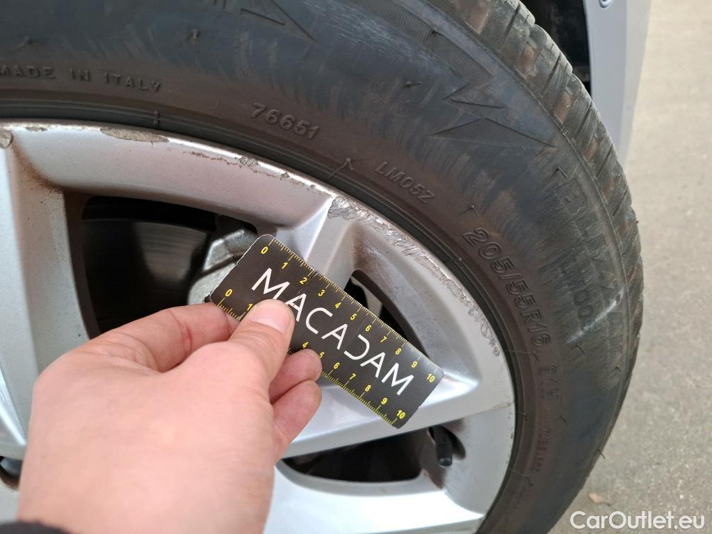  Seat  Leon SEAT  Sportstourer / 2020 / 5P / Break 1.0 eTSI 110 DSG S&S Style Business #15