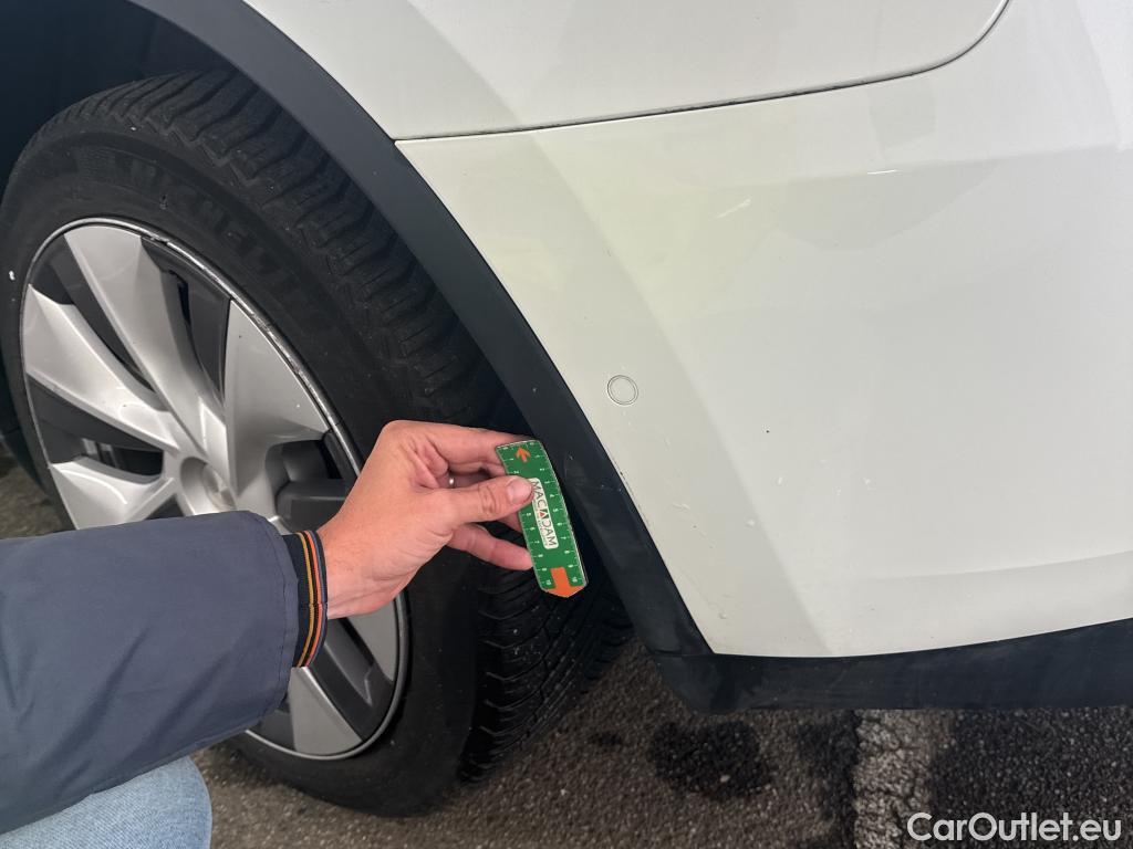  Tesla  Model Y TESLA  / 2020 / 5P / SUV Grand Autonomie Dual Motor AWD #28