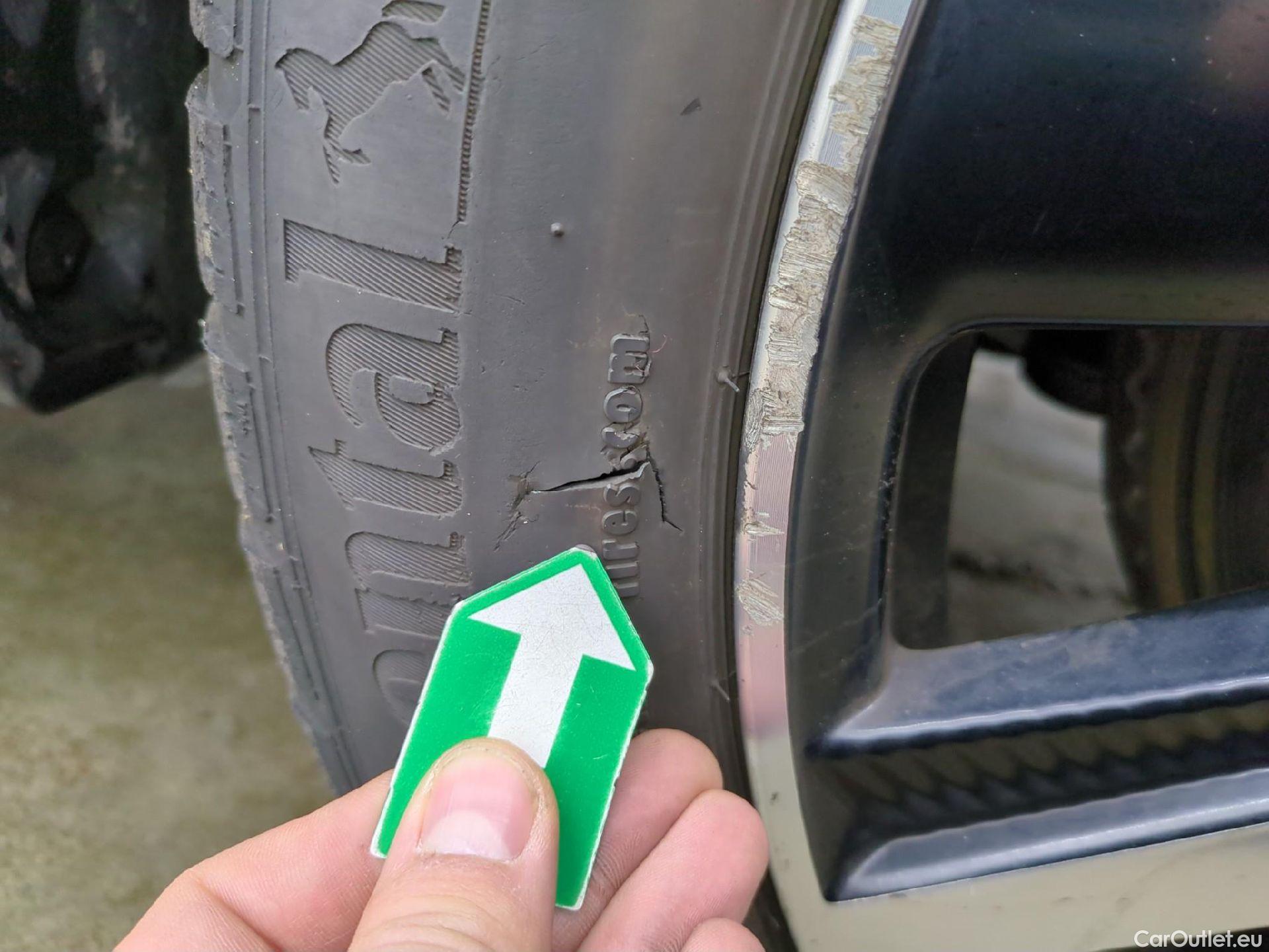  Peugeot  3008 PEUGEOT  / 2020 / 5P / SUV 1.6 HYBRID4 300 E-EAT8 GT Pack #6