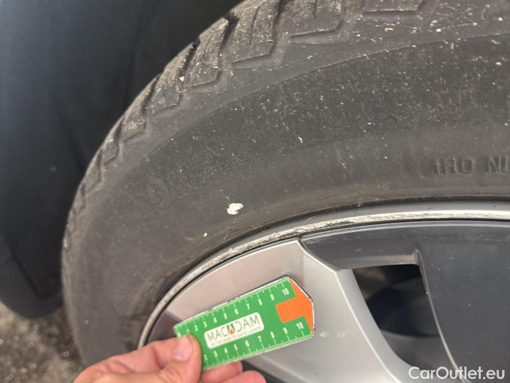  Tesla  Model Y TESLA  / 2020 / 5P / SUV Grand Autonomie Dual Motor AWD #4