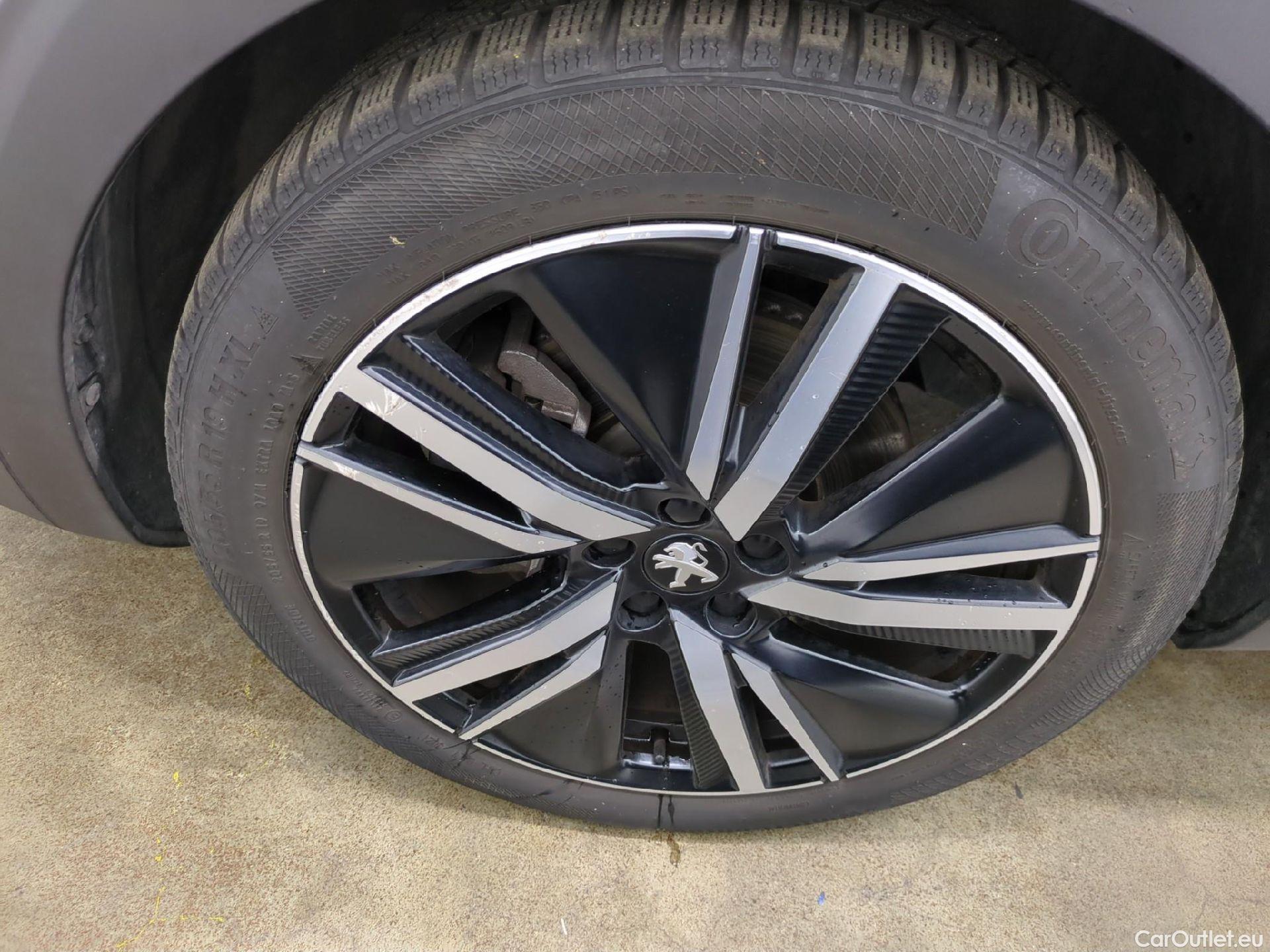  Peugeot  3008 PEUGEOT  / 2020 / 5P / SUV 1.6 HYBRID4 300 E-EAT8 GT Pack #12