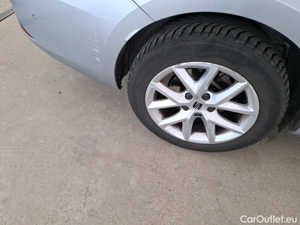  Seat  Leon SEAT  Sportstourer / 2020 / 5P / Break 1.0 eTSI 110 DSG S&S Style Business #17