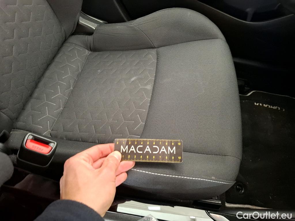  Toyota  Corolla TOYOTA  Touring Sports / 2018 / 5P / Break Hybride 122h Dynamic Business Stage Acad #16