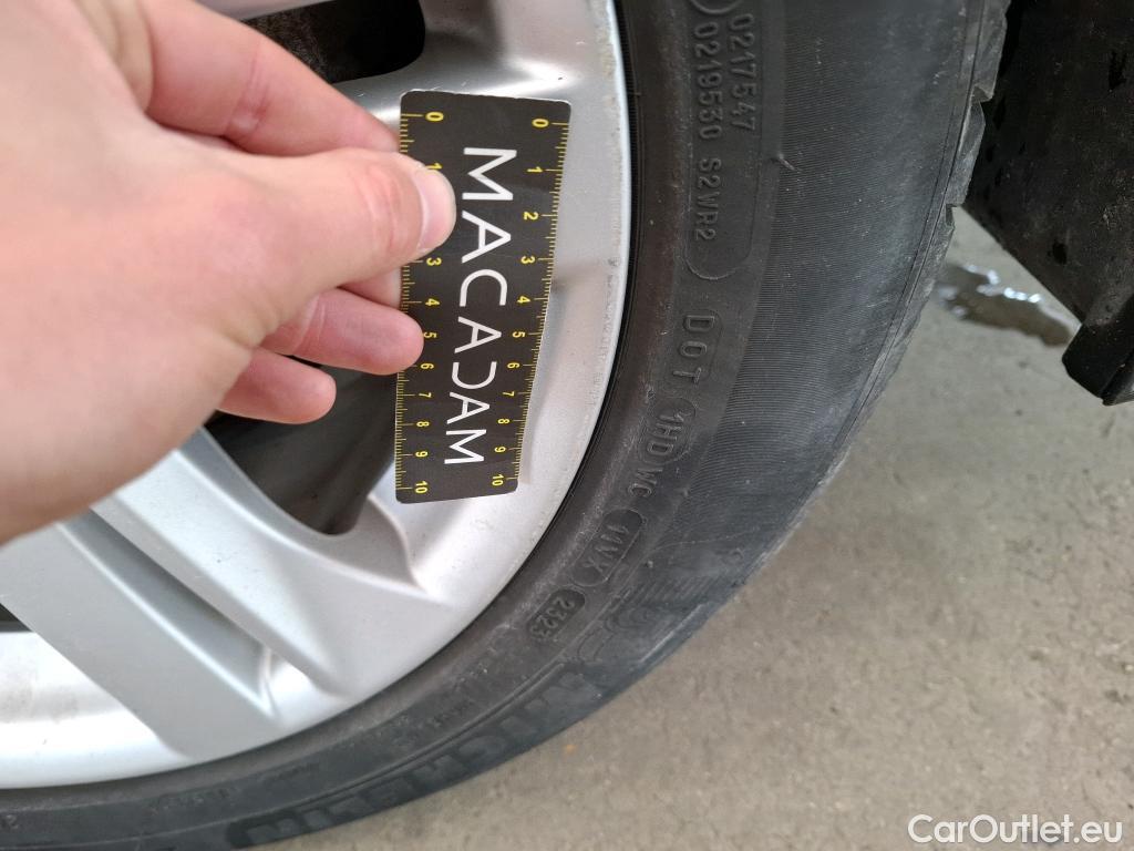  Toyota  Corolla TOYOTA  Touring Sports / 2018 / 5P / Break Hybride 122h Dynamic Business Stage Acad #8