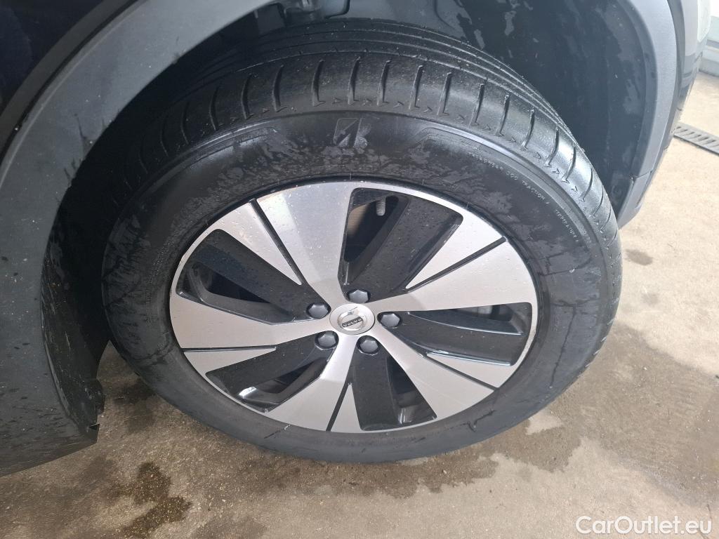  Volvo  XC 40 VOLVO XC40 / 2022 / 5P / SUV Recharge T4 211 DCT7 Start #6