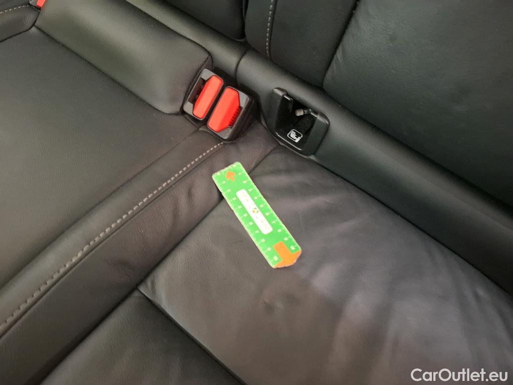  Volvo  XC 40 VOLVO XC40 / 2022 / 5P / SUV Recharge T4 211 DCT7 Start #22