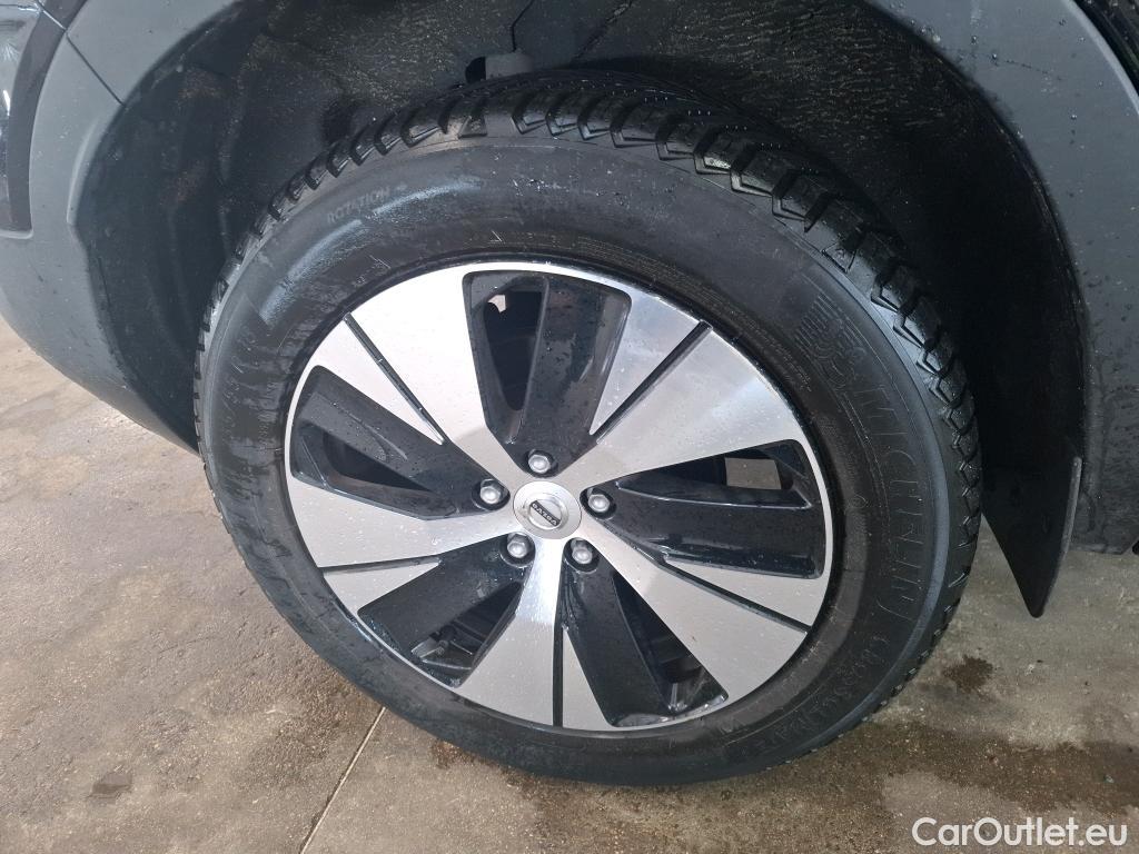  Volvo  XC 40 VOLVO XC40 / 2022 / 5P / SUV Recharge T4 211 DCT7 Start #1