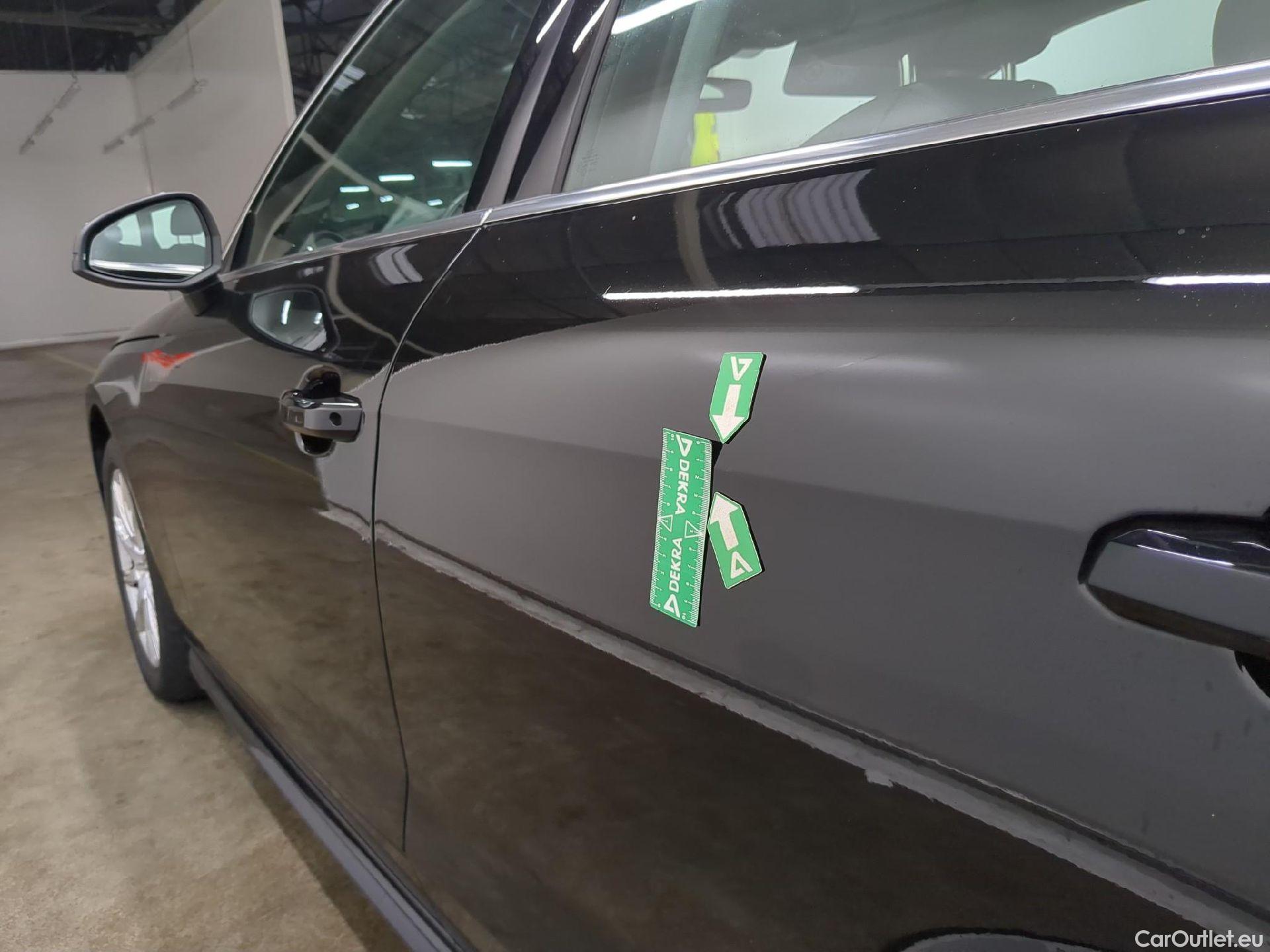  Audi  A4  Avant 30 TDI Business Line 2.0 TDI 135CV BVA7 E6d #17