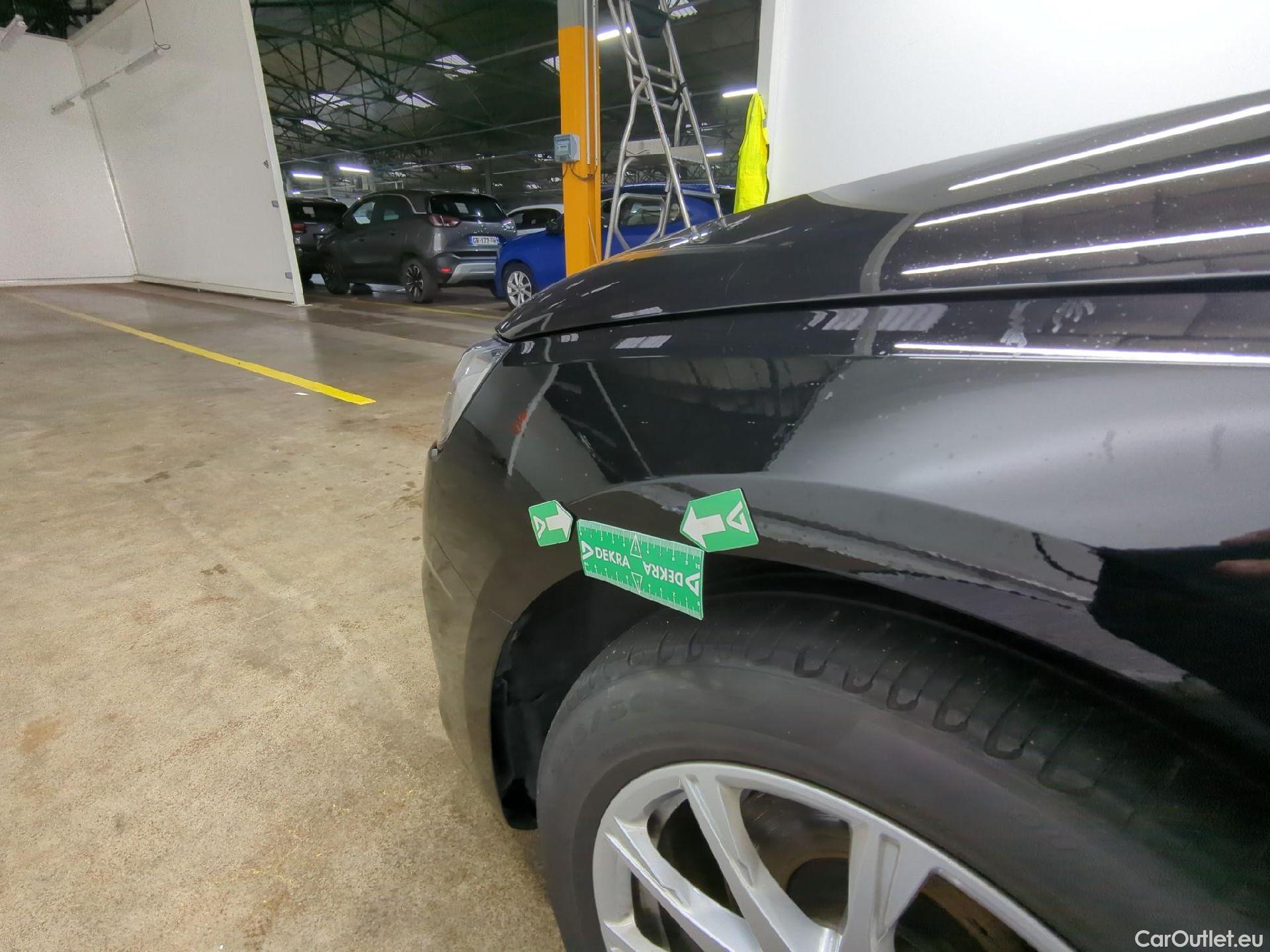  Audi  A4  Avant 30 TDI Business Line 2.0 TDI 135CV BVA7 E6d #14