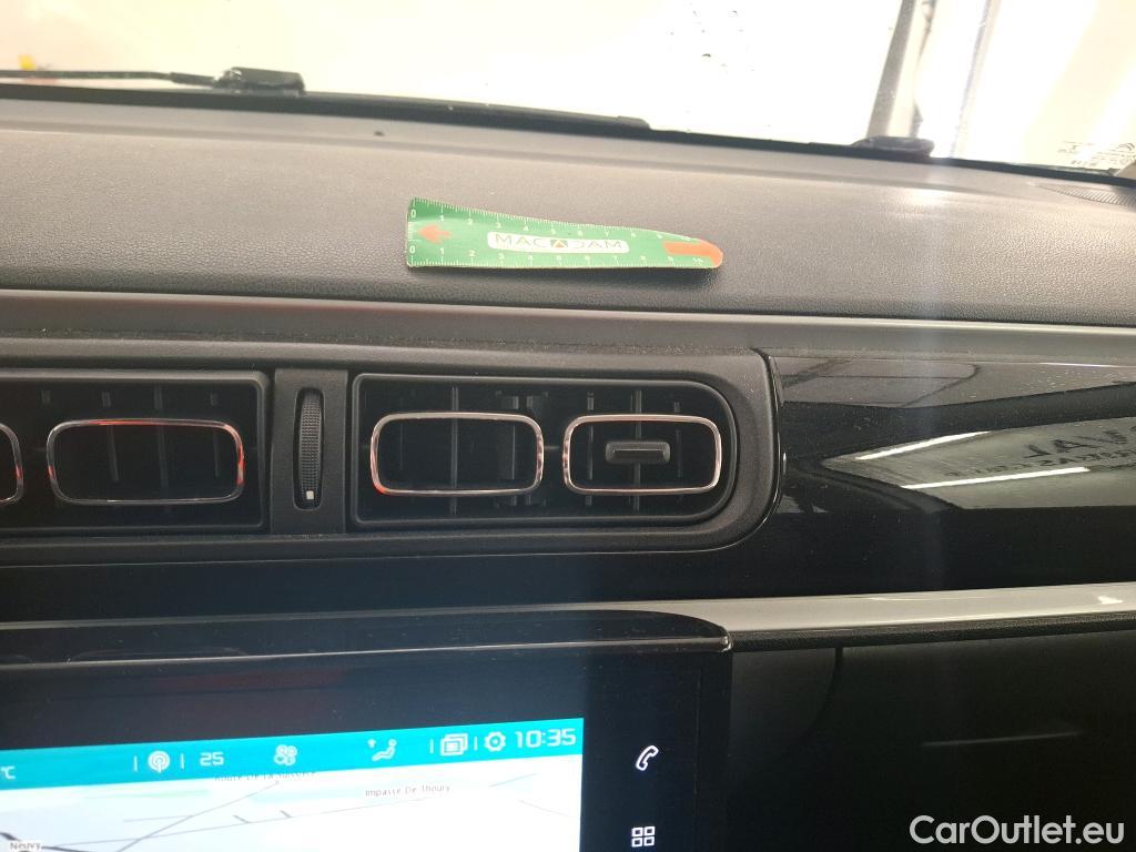  Citroen  C3  Shine 1.2 PureTech 110CV BVA6 E6d #4