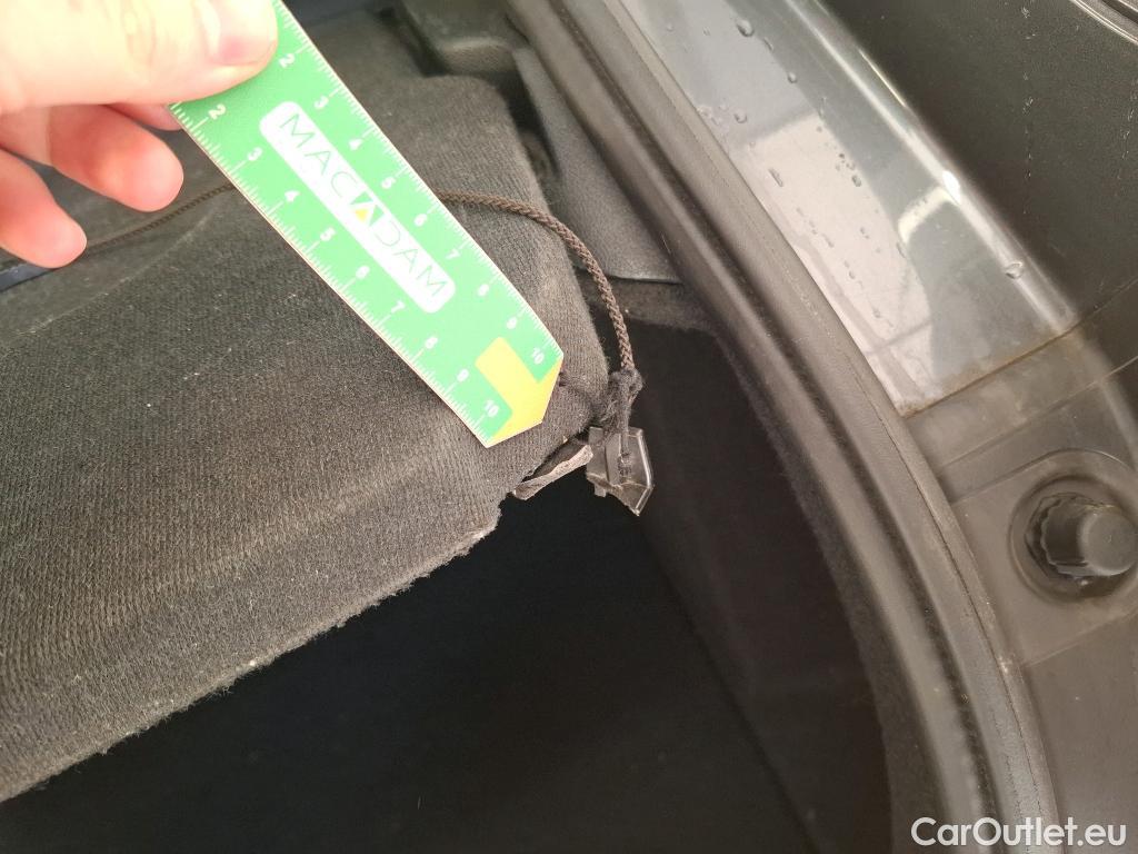  Bmw  Serie 1 BMW Série 1 5p Berline 116d BVA8 Business Design #7