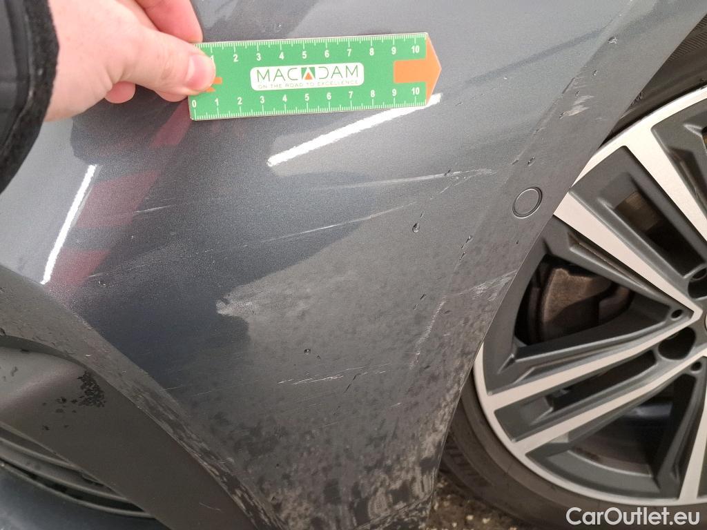  Bmw  Serie 1 BMW Série 1 5p Berline 116d BVA8 Business Design #3