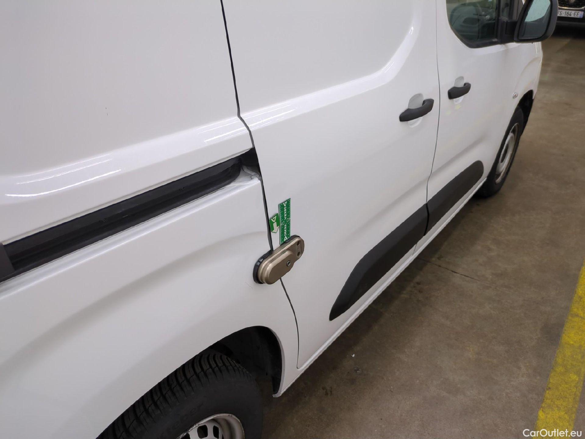  Citroen  Berlingo  Fourgon Club M 650 1.5 BlueHDi 100CV BVM5 E6dT #19