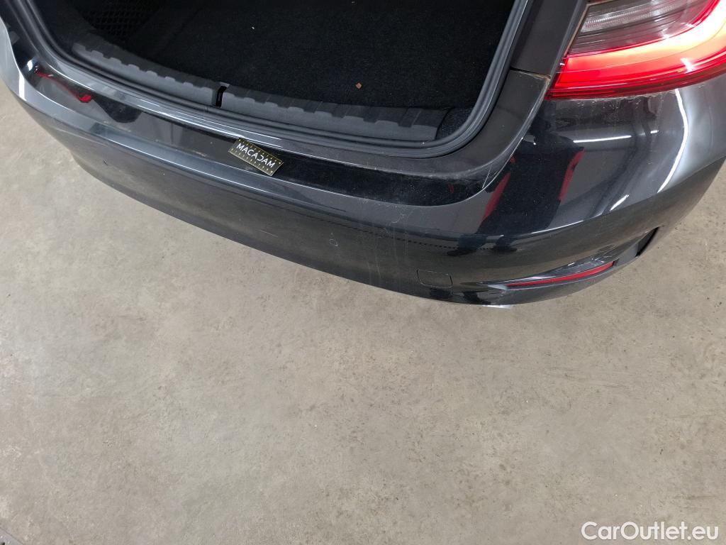  Bmw  Serie 3 BMW Série 3 Berline  2018  4P  Berline 320d 190ch Business Design BVA8 #32