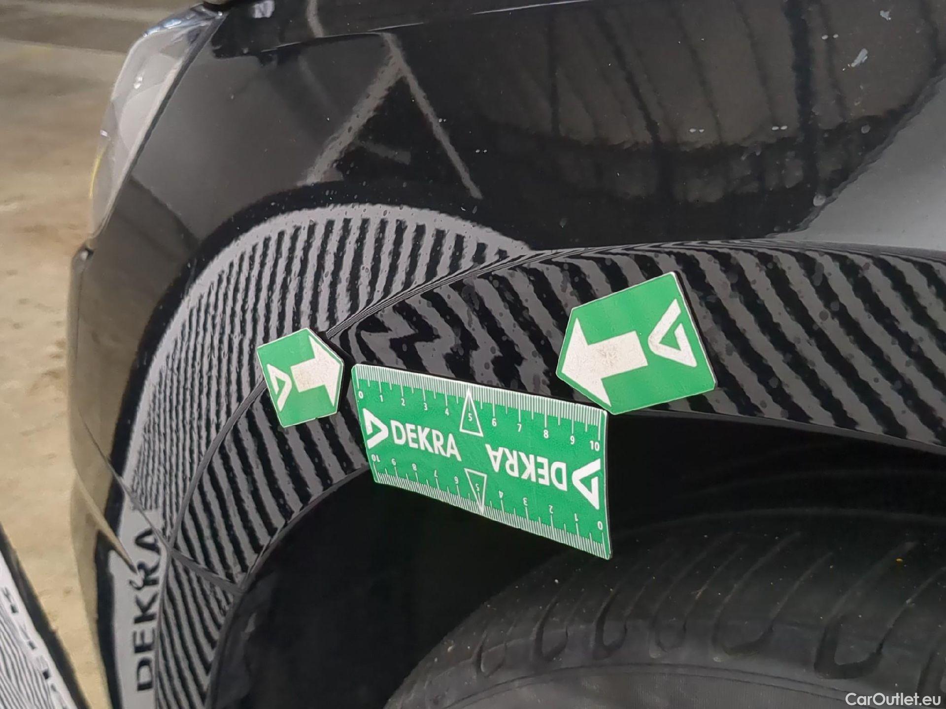  Audi  A4  Avant 30 TDI Business Line 2.0 TDI 135CV BVA7 E6d #15