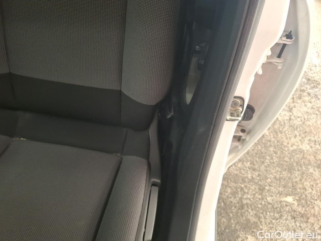  Citroen  C3  Shine 1.2 PureTech 110CV BVA6 E6d #8