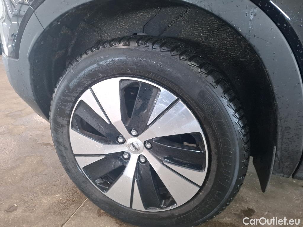  Volvo  XC 40 VOLVO XC40 / 2022 / 5P / SUV Recharge T4 211 DCT7 Start #25