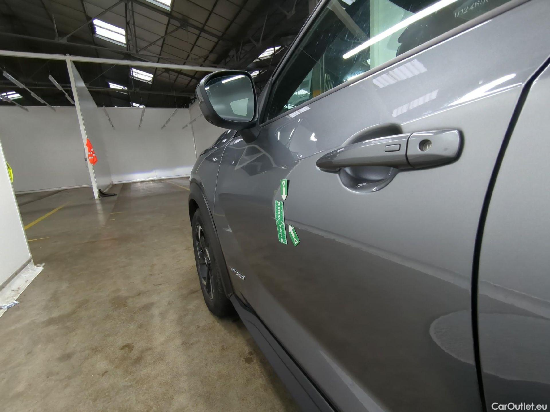  Nissan  Juke NISSAN  / 2019 / 5P / Crossover Hybrid 143 Business + #25