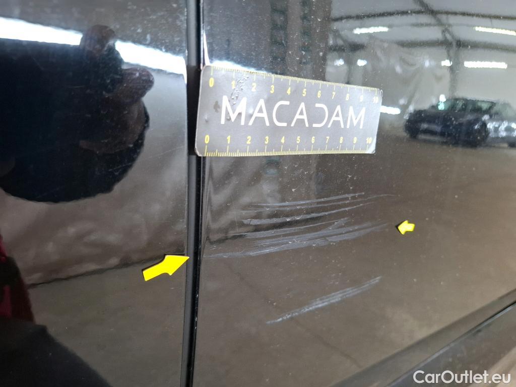  Opel   Grandland X Grandland X Elegance Business 1.5 130CV BVA8 E6d #43