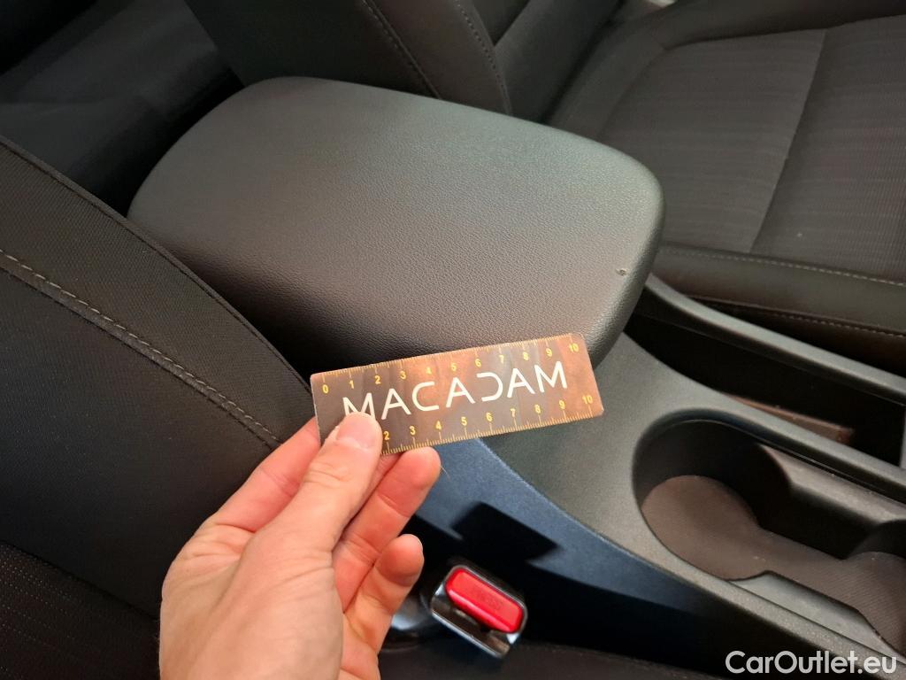  Hyundai  Konna Kona Business Hybrid 2WD 1.6 GDI 140CV BVA6 E6d #1