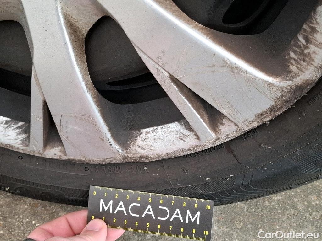  Peugeot  208  Affaire Premium Pack 1.2 PureTech 80CV BVM5 E6 #67