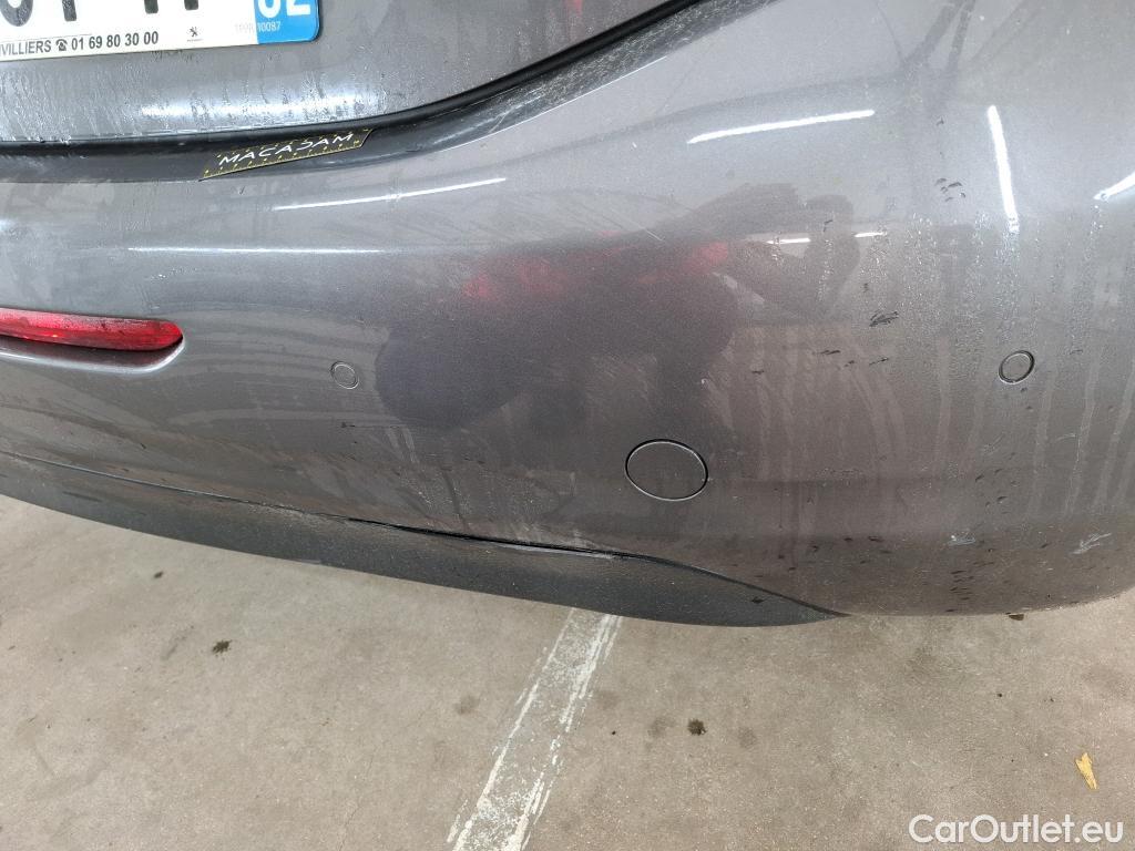  Peugeot  208  Affaire Premium Pack 1.2 PureTech 80CV BVM5 E6 #30