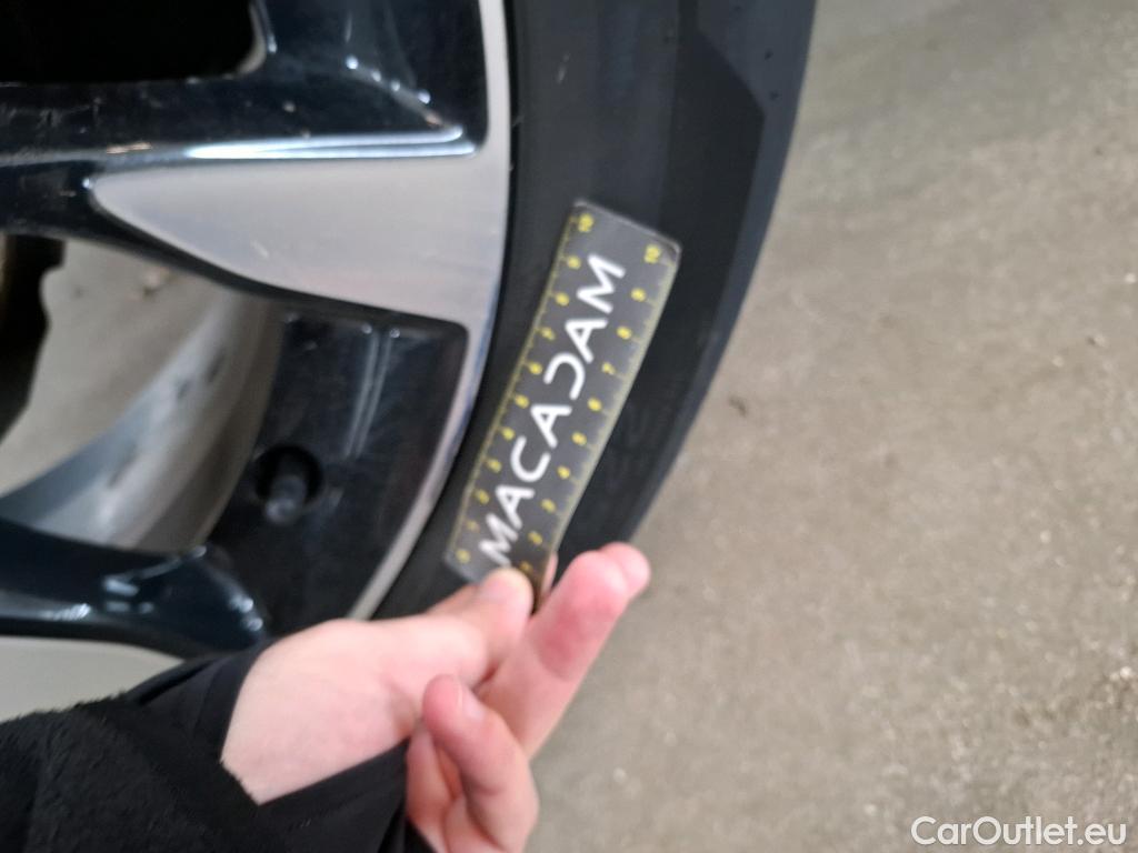  Opel   Grandland X Grandland X Elegance Business 1.5 130CV BVA8 E6d #22