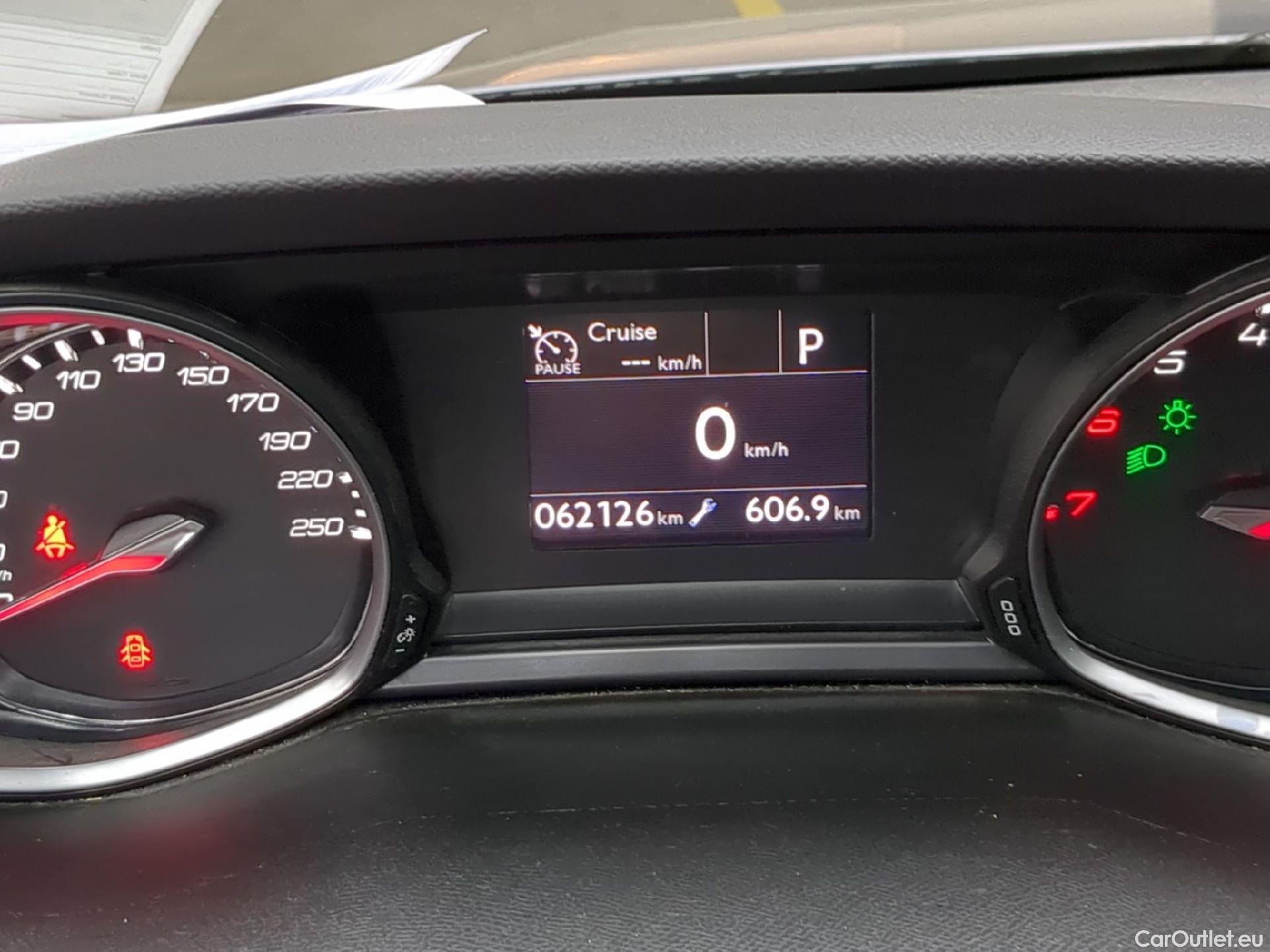  Peugeot  308  Allure 1.2 PureTech 130CV BVA8 E6d #1