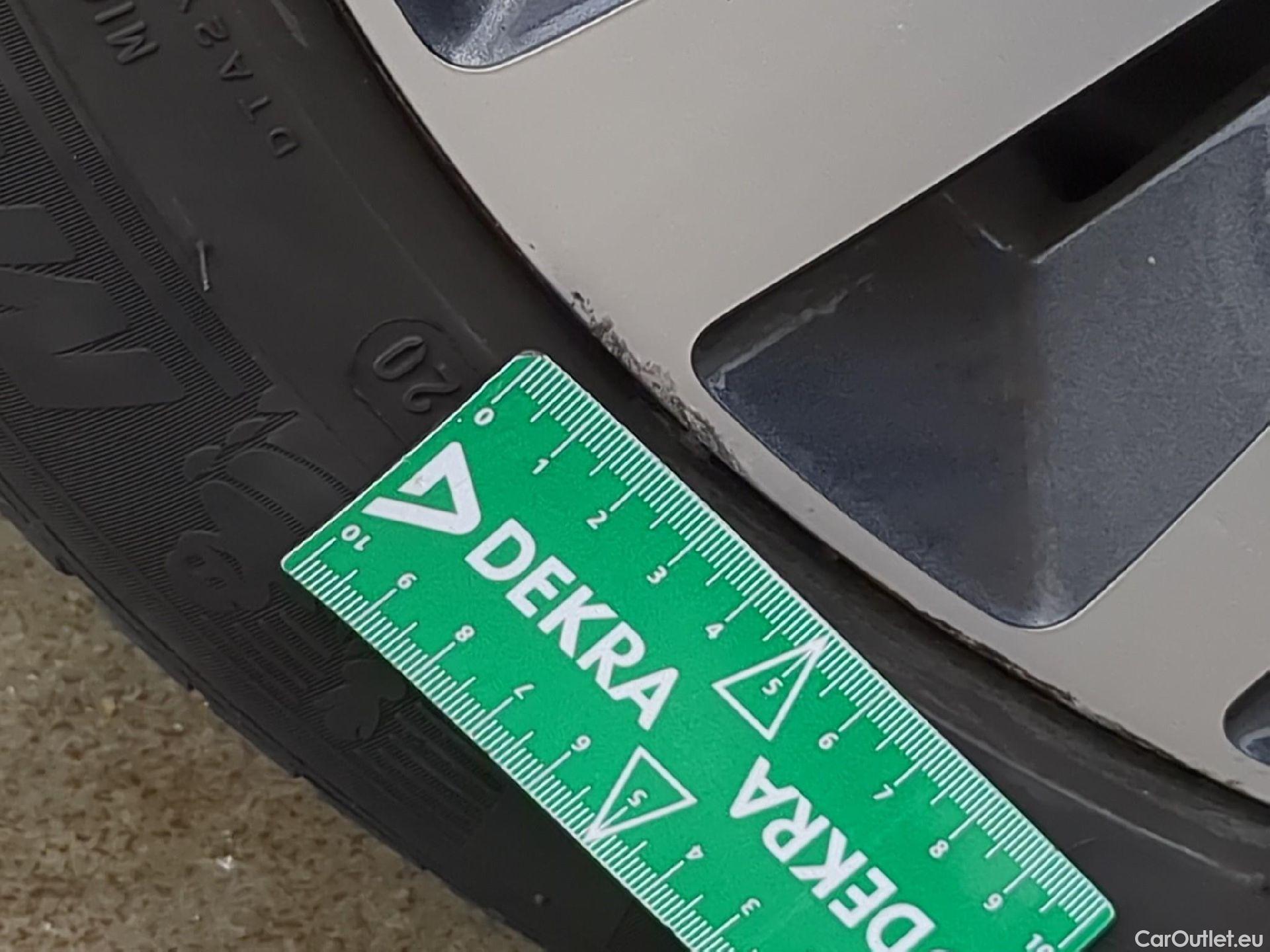  Peugeot  308  Allure 1.2 PureTech 130CV BVA8 E6d #8