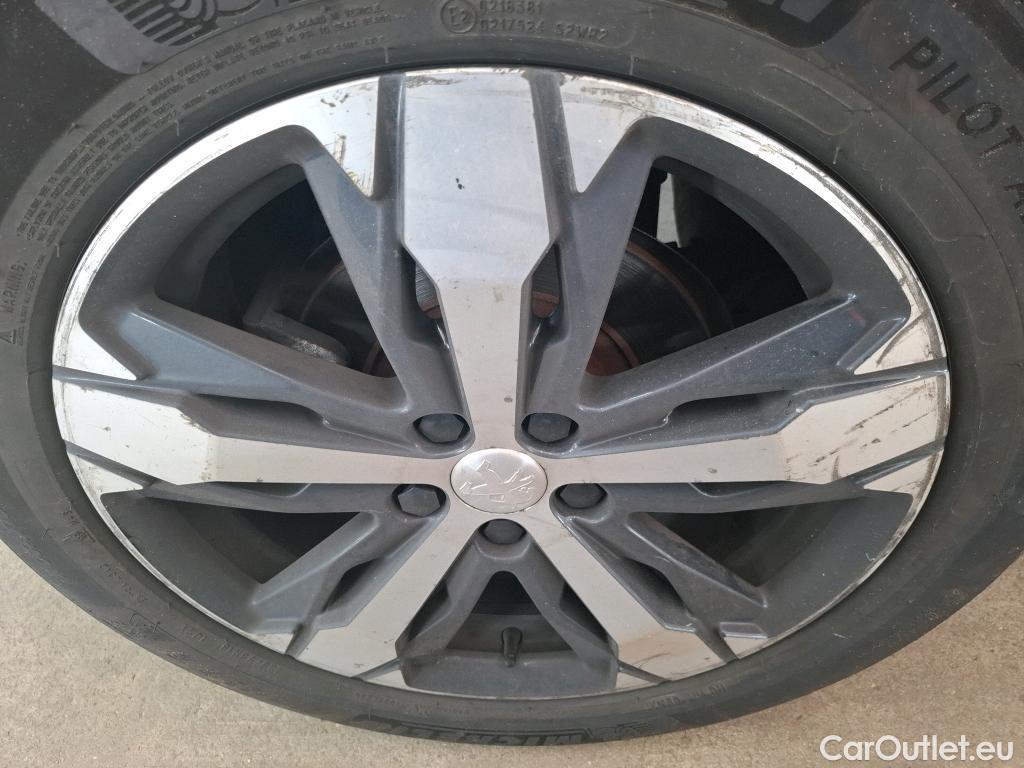  Peugeot  5008  Allure Business 1.2 PureTech 130CV BVA8 E6d #22