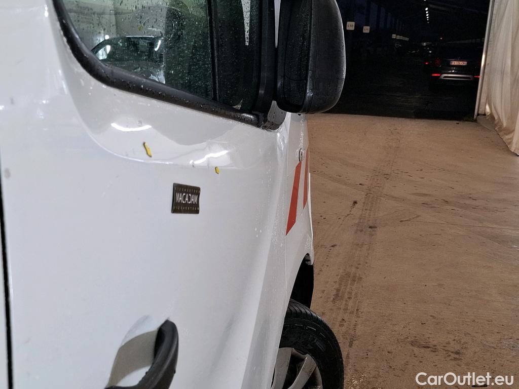  Renault  Trafic  III Fourgon Grand Confort L1H1 1200 1.6 dCi 125CV BVM6 E6 #40