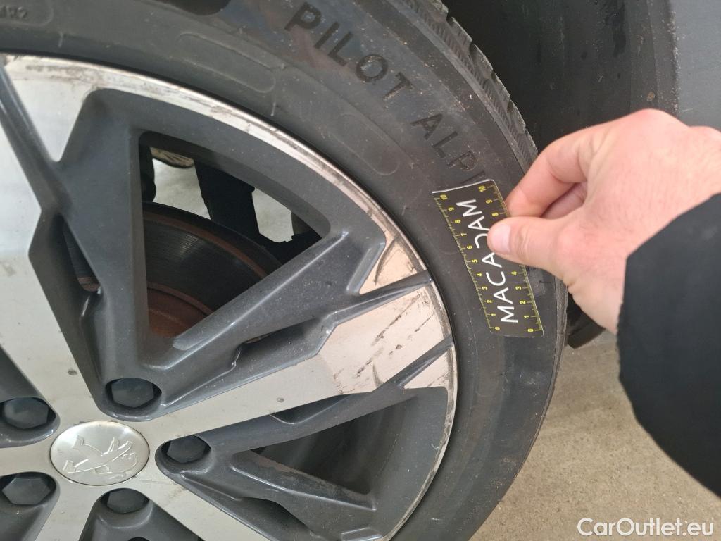  Peugeot  5008  Allure Business 1.2 PureTech 130CV BVA8 E6d #23