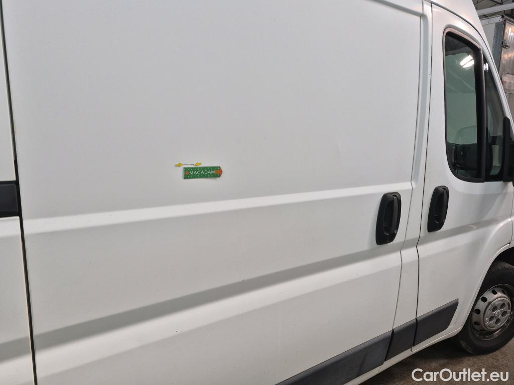  Peugeot  Boxer PEUGEOT  / 2014 / 4P / Fourgon tôlé BLUEHDI 130 PREMIUM PA 335 L2H2 #77