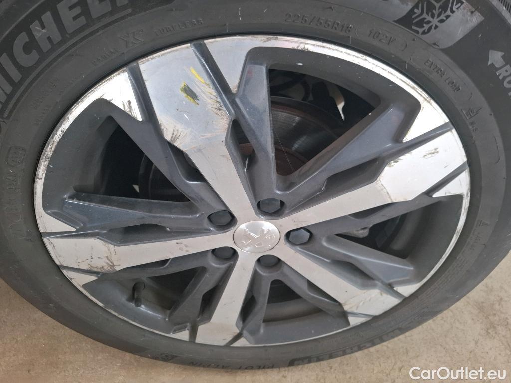  Peugeot  5008  Allure Business 1.2 PureTech 130CV BVA8 E6d #16