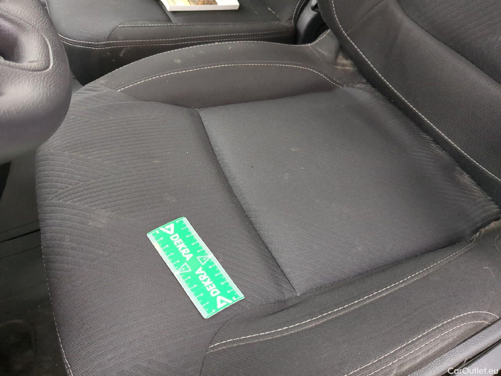  Renault  Trafic RENAULT  / 2019 / 4P / Fourgon tole NV FG GCF L1H1 1200 dCi 120 #2