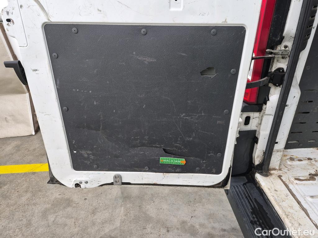  Peugeot  Boxer PEUGEOT  / 2014 / 4P / Fourgon tôlé BLUEHDI 130 PREMIUM PA 335 L2H2 #27