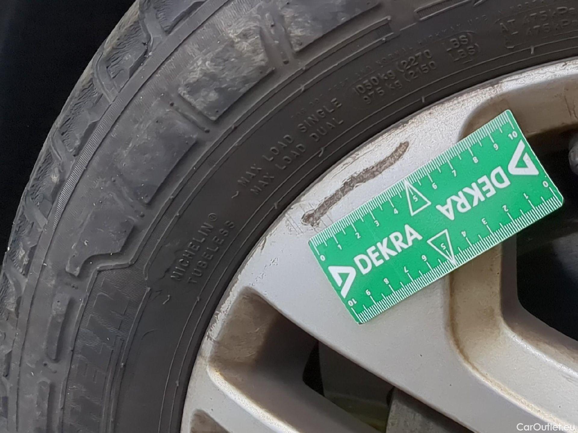  Renault  Trafic RENAULT  / 2019 / 4P / Fourgon tole NV FG GCF L1H1 1200 dCi 120 #7